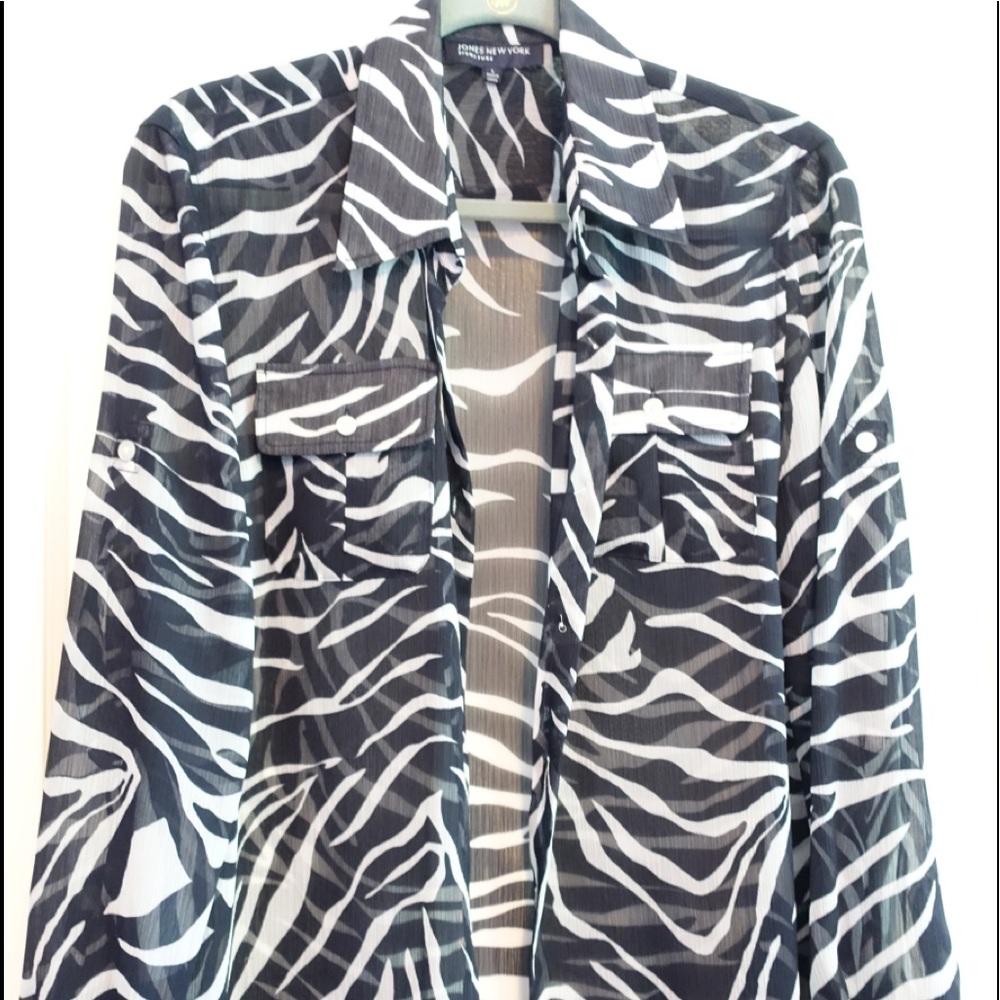 Jones New York Signature Voile Button Down Shirt
